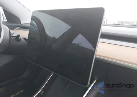 2018 Tesla Model 3 Long Range/Mid Range from USA, damaged, VIN 5YJ3E1EA3JF024219